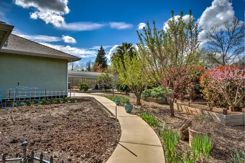 4212 Long Drive Ct, Redding, CA 96002 photo 32