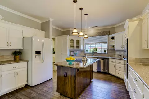 4212 Long Drive Ct, Redding, CA 96002 photo 9