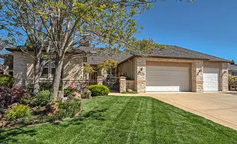 4525 Yellowstone Dr, Redding, CA 96002 photo 1