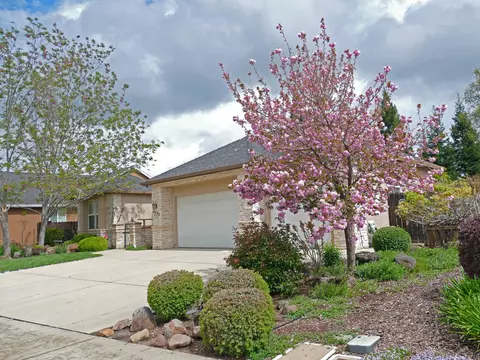 4525 Yellowstone Dr, Redding, CA 96002 photo 5