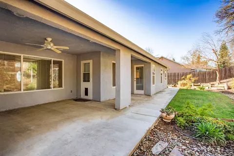 1322 Lakeside Dr, Redding, CA 96001 photo 27