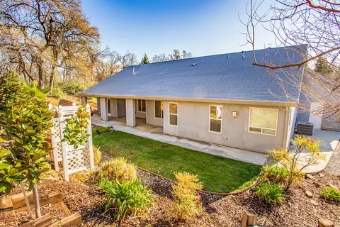 1322 Lakeside Dr, Redding, CA 96001 photo 26
