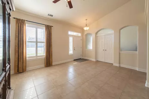 3378 Old Lantern Dr, Redding, CA 96003 photo 2