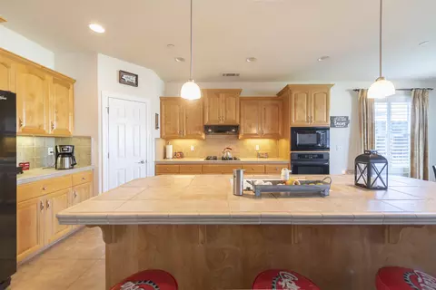 3378 Old Lantern Dr, Redding, CA 96003 photo 12