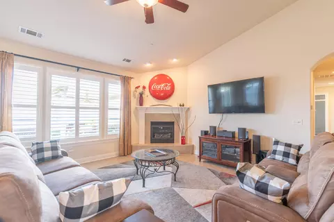 3378 Old Lantern Dr, Redding, CA 96003 photo 8