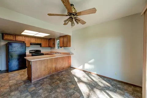3751 Harrow Ct, Redding, CA 96002 photo 9