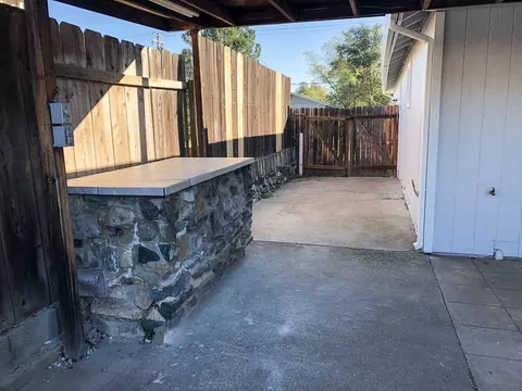 1450 Pleasant St, Redding, CA 96001 photo 25