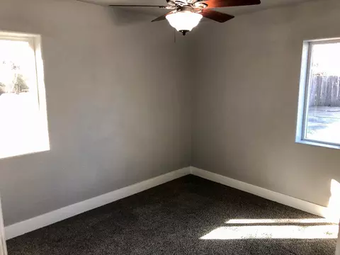 1450 Pleasant St, Redding, CA 96001 photo 20