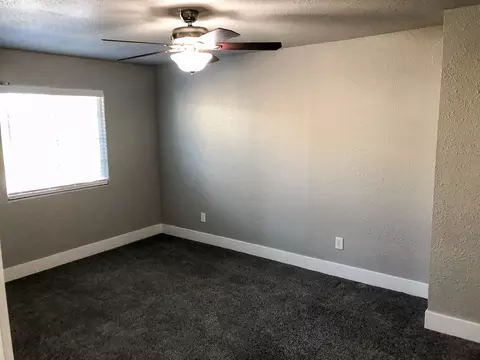 1450 Pleasant St, Redding, CA 96001 photo 10