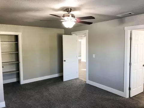 1450 Pleasant St, Redding, CA 96001 photo 11