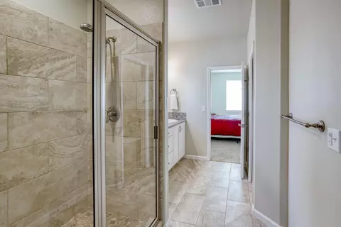 909 Albion Ave, Redding, CA 96003 photo 29