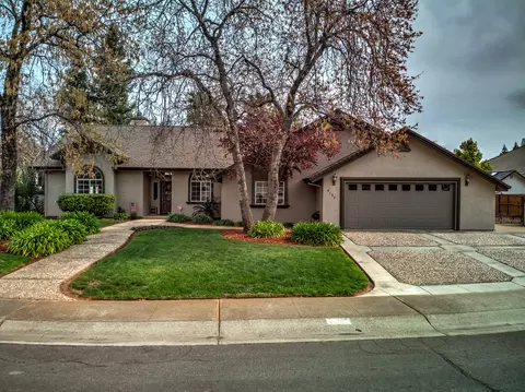 4157 Tiffany Ln, Redding, CA 96002 photo 1