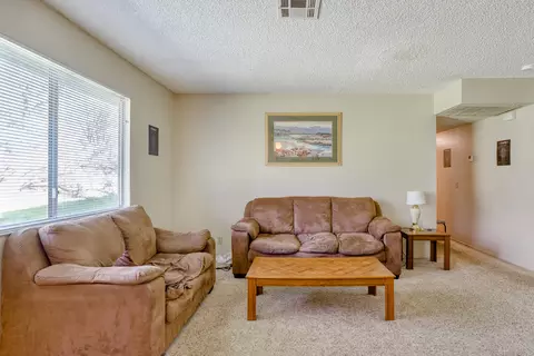 200 Boulder Creek Dr, Redding, CA 96003 photo 7
