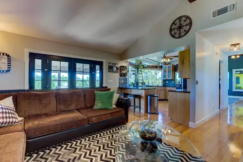 3421 Topaz Ct, Redding, CA 96001 photo 4