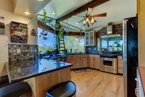 3421 Topaz Ct, Redding, CA 96001 photo 6