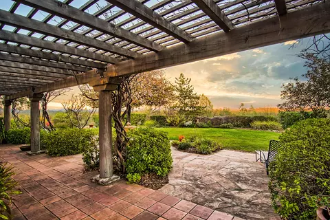 7897 Deer Hollow Ct, Redding, CA 96001 photo 6