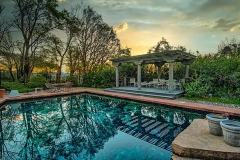 7897 Deer Hollow Ct, Redding, CA 96001 photo 5