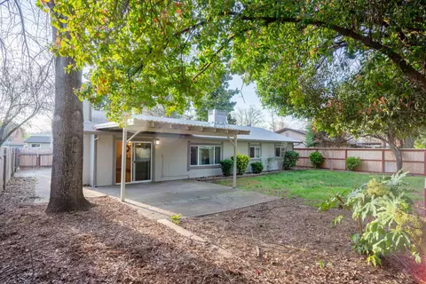 306 Newport Dr, Redding, CA 96001 photo 12