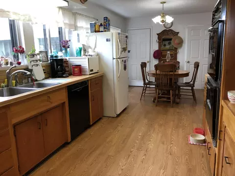 7577 White Birch Ln, Redding, CA 96002 photo 12