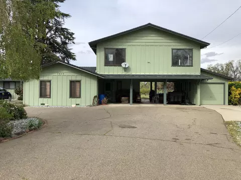 7577 White Birch Ln, Redding, CA 96002 photo 2