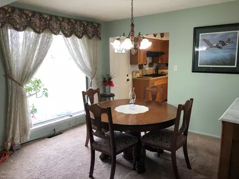 7577 White Birch Ln, Redding, CA 96002 photo 9