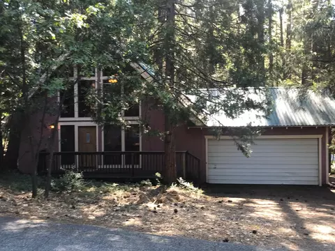 220 N Lakeview Dr, Trinity Center, CA 96091 photo 3