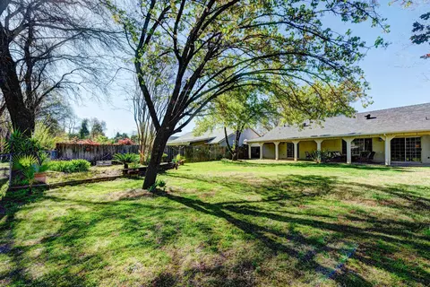 6451 Hemlock St, Redding, CA 96001 photo 28