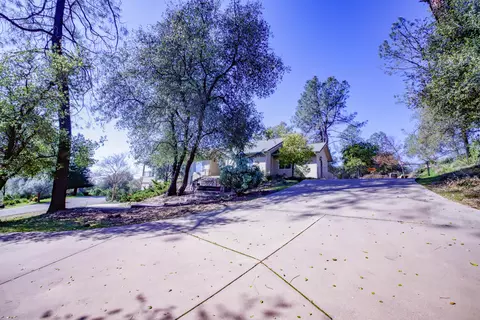 13777 Peace Valley Ln, Redding, CA 96003 photo 45