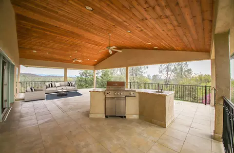 13777 Peace Valley Ln, Redding, CA 96003 photo 17