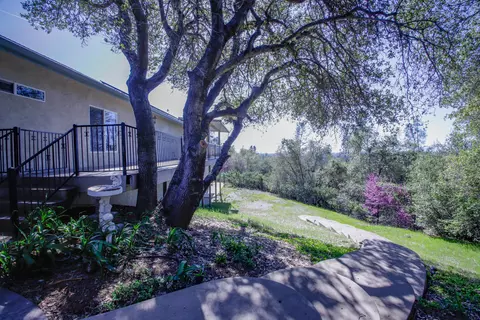 13777 Peace Valley Ln, Redding, CA 96003 photo 44