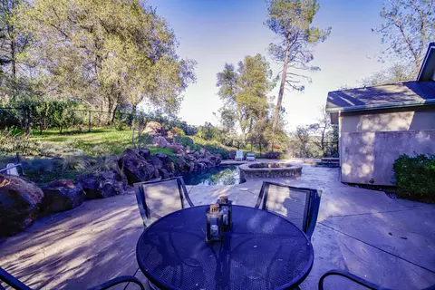 13777 Peace Valley Ln, Redding, CA 96003 photo 37