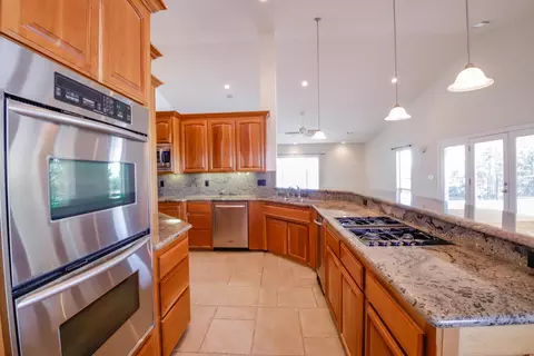 13777 Peace Valley Ln, Redding, CA 96003 photo 10