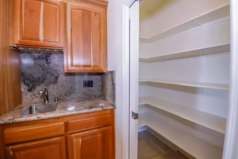 13777 Peace Valley Ln, Redding, CA 96003 photo 9