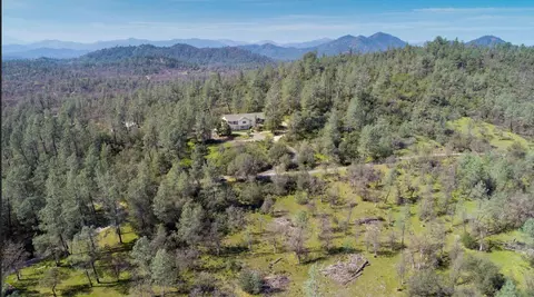 13777 Peace Valley Ln, Redding, CA 96003 photo 41