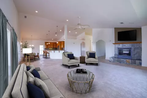 13777 Peace Valley Ln, Redding, CA 96003 photo 6