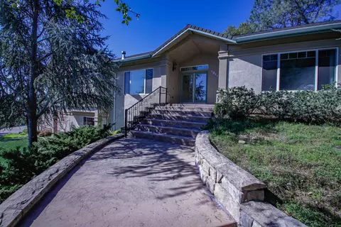 13777 Peace Valley Ln, Redding, CA 96003 photo 3