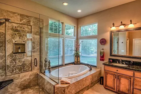 13330 Tierra Heights Rd, Redding, CA 96003 photo 5