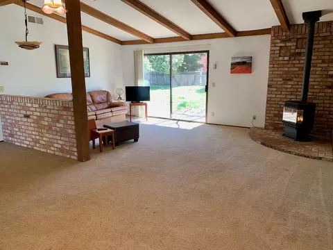19755 Paso Robles Ave, Redding, CA 96003 photo 9
