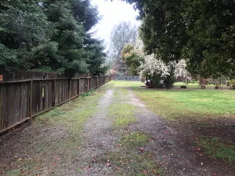 19755 Paso Robles Ave, Redding, CA 96003 photo 32