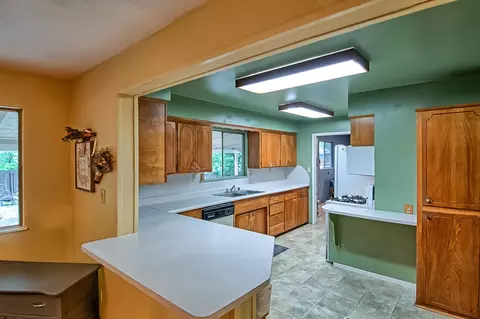 681 Terrace Dr, Redding, CA 96002 photo 13