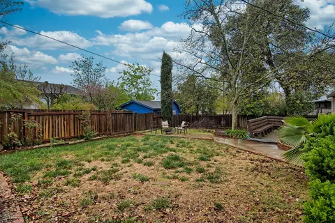 681 Terrace Dr, Redding, CA 96002 photo 35