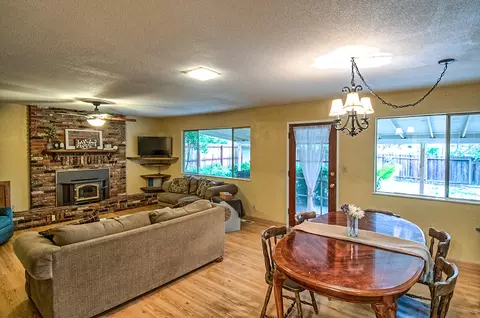 681 Terrace Dr, Redding, CA 96002 photo 10
