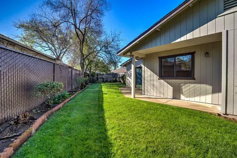 538 Cessane Walk, Redding, CA 96001 photo 25