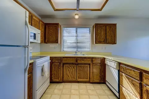 538 Cessane Walk, Redding, CA 96001 photo 8