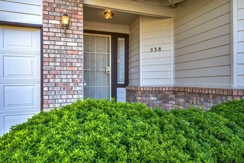 538 Cessane Walk, Redding, CA 96001 photo 4