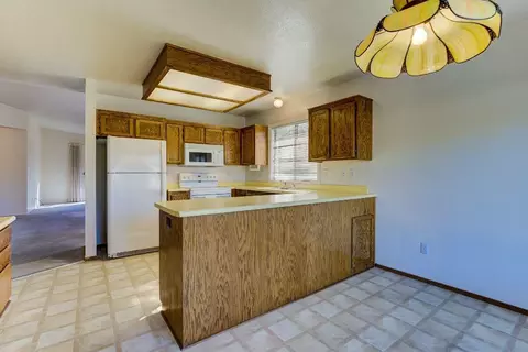 538 Cessane Walk, Redding, CA 96001 photo 7