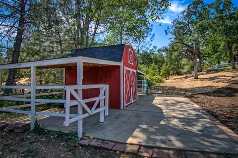 15726 Mountain Shadows Dr, Redding, CA 96001 photo 30