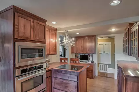 15726 Mountain Shadows Dr, Redding, CA 96001 photo 13