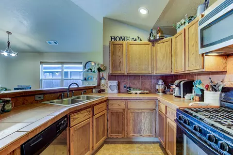1663 1st St, Anderson, CA 96007 photo 7