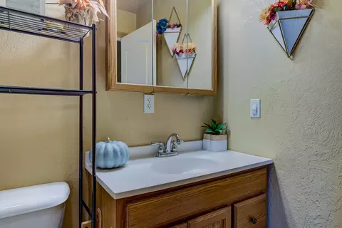 1663 1st St, Anderson, CA 96007 photo 13